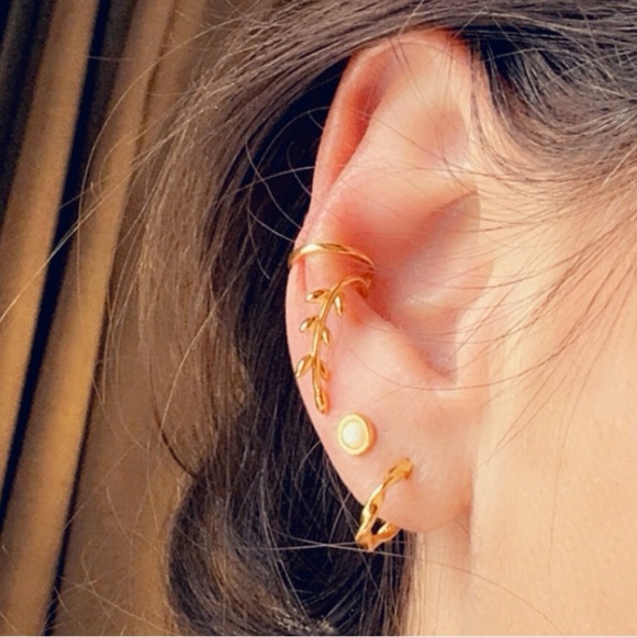 14K Gold Vermeil Leaf Ear Cuff – Climber Style No Piercing Needed - Picture 9 of 10